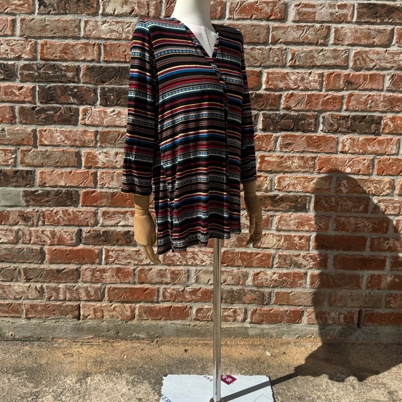 Dana Buchman multicolored striped long sleeve v-neck top / M/Excellent condition - Picture 9 of 15